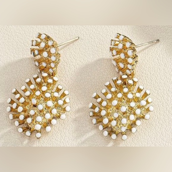 Coral Reef- Great Barrier Gold White Spikes Explosion Fireworks Starburst Dangle - Picture 2 of 8